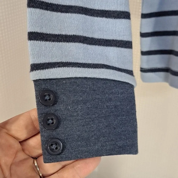 Vicki Wayne NWT Top, Sz. S - Picture 2 of 3